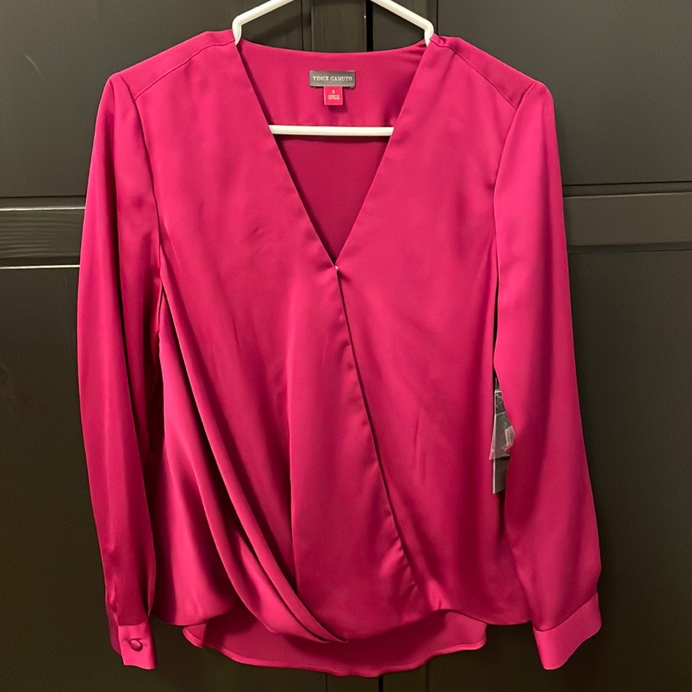 NEW w/Tags Vince Camuto Womens blouse. Rich magenta colour as per photo.Size S
